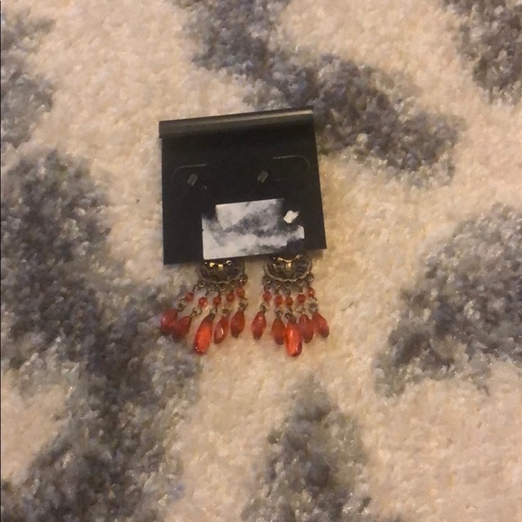 Dress barn red chandelier earrings - Picture 2 of 2
